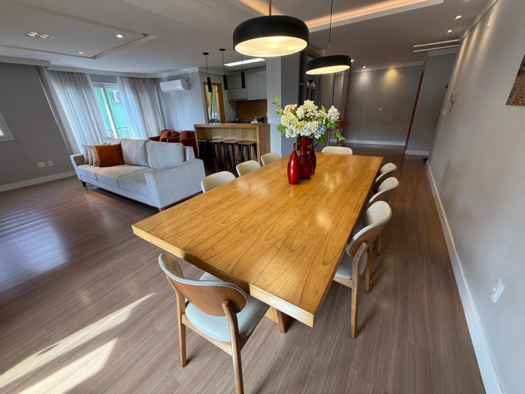 Apartamento 03 Dorm. com 152m² no bairro Centro em Gramado para Comprar