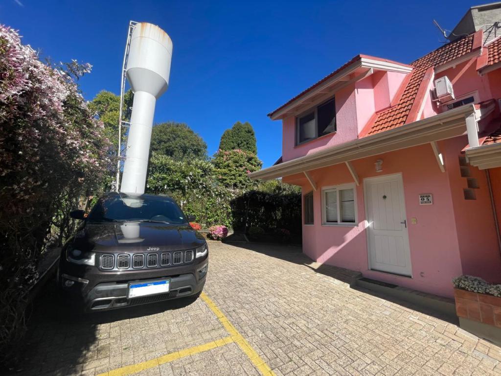 Casa 02 Dorm. com 110m² no bairro Planalto em Gramado para Comprar