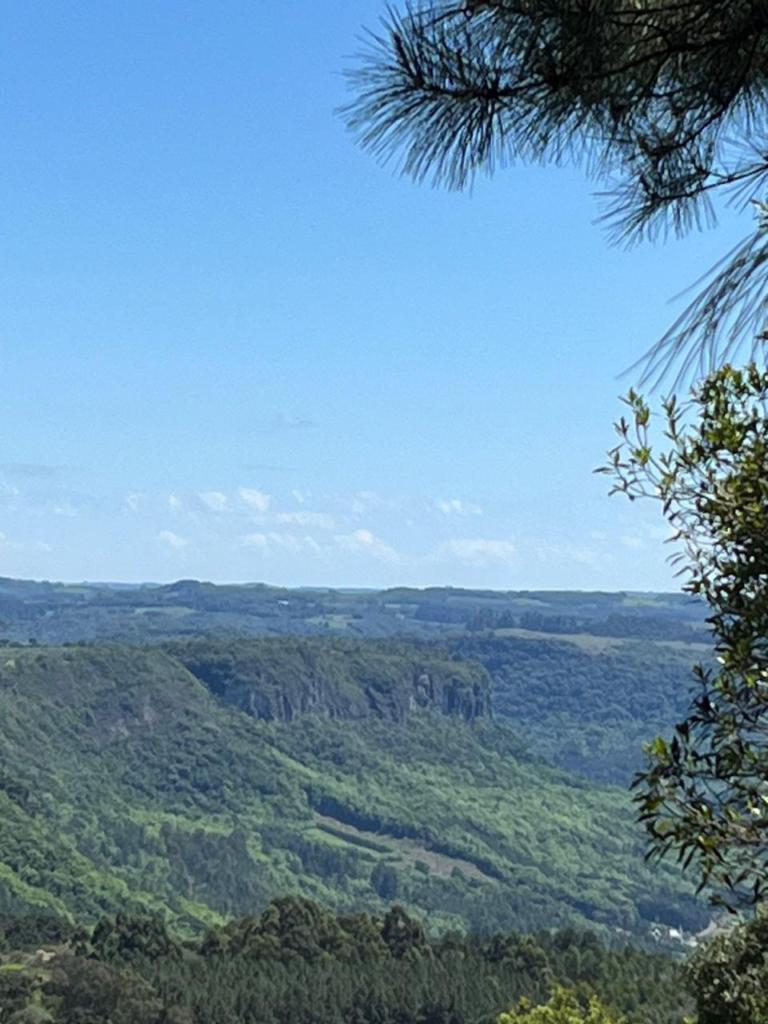 Terreno com 1241m² no bairro Golf Club em Gramado para Comprar