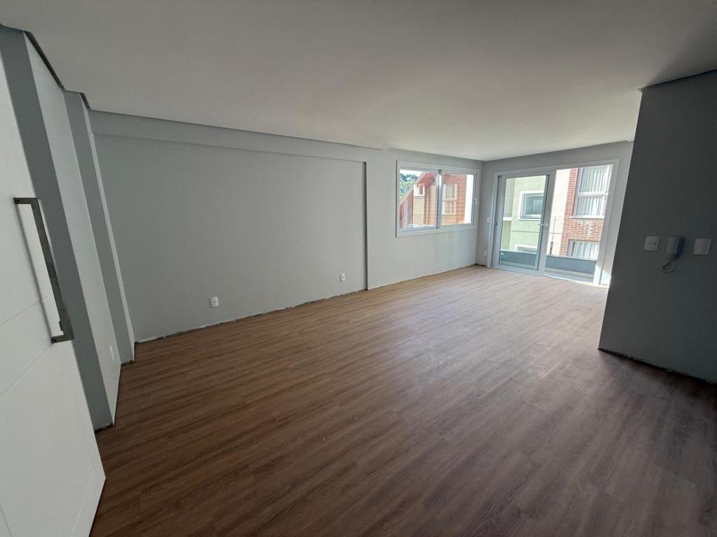 Apartamento 02 Dorm. com 84m² no bairro Centro em Gramado para Comprar