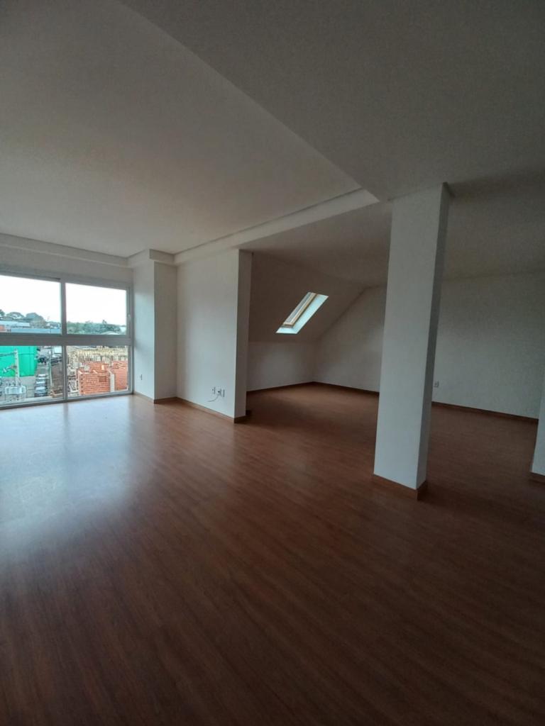 Apartamento 04 Dorm. com 128m² no bairro Avenida Central em Gramado para Comprar