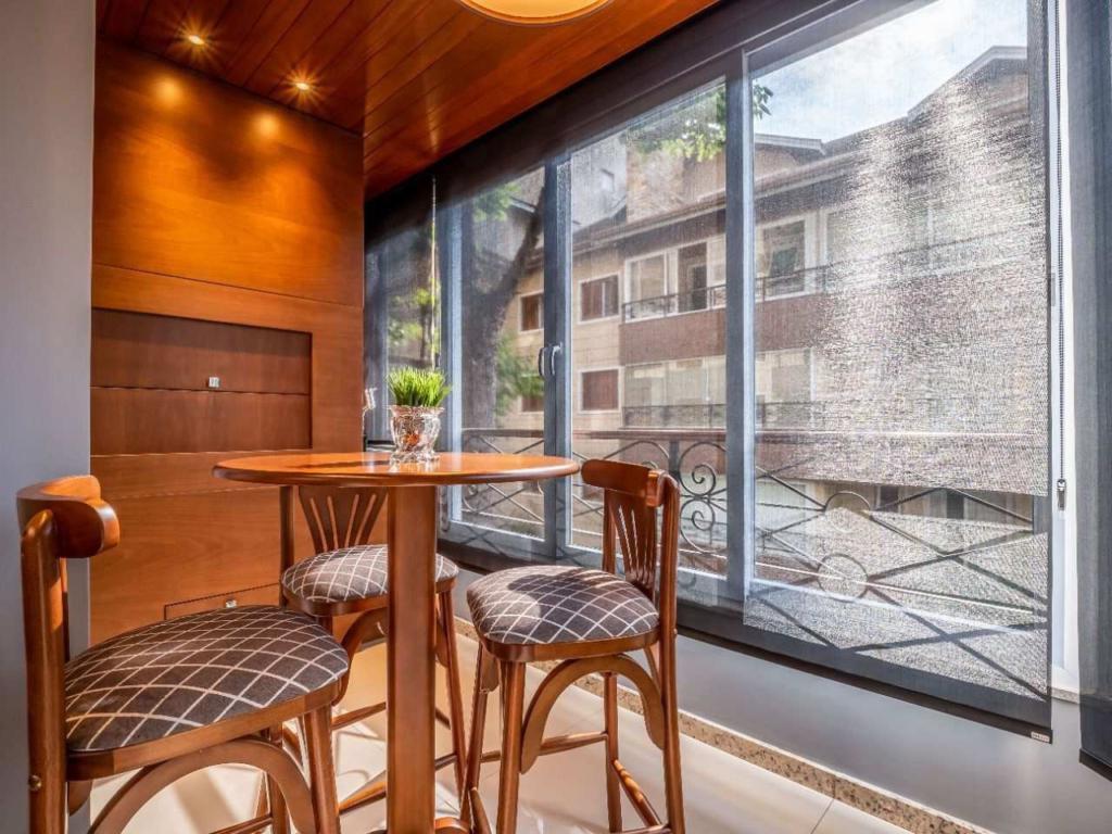 Apartamento 03 Dorm. com 152m² no bairro Centro em Gramado para Comprar