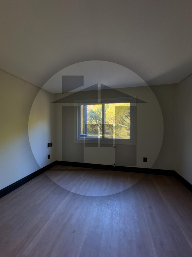 Apartamento 02 Dorm. com 131m² no bairro Avenida Central em Gramado para Comprar