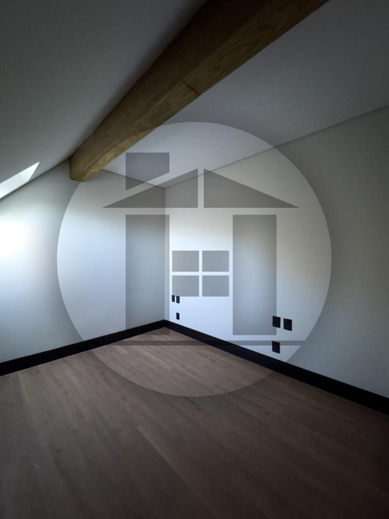 Apartamento 02 Dorm. com 131m² no bairro Avenida Central em Gramado para Comprar