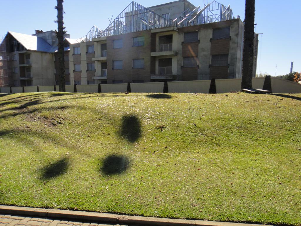 Terreno com 701m² no bairro Altos Pinheiros em Canela para Comprar