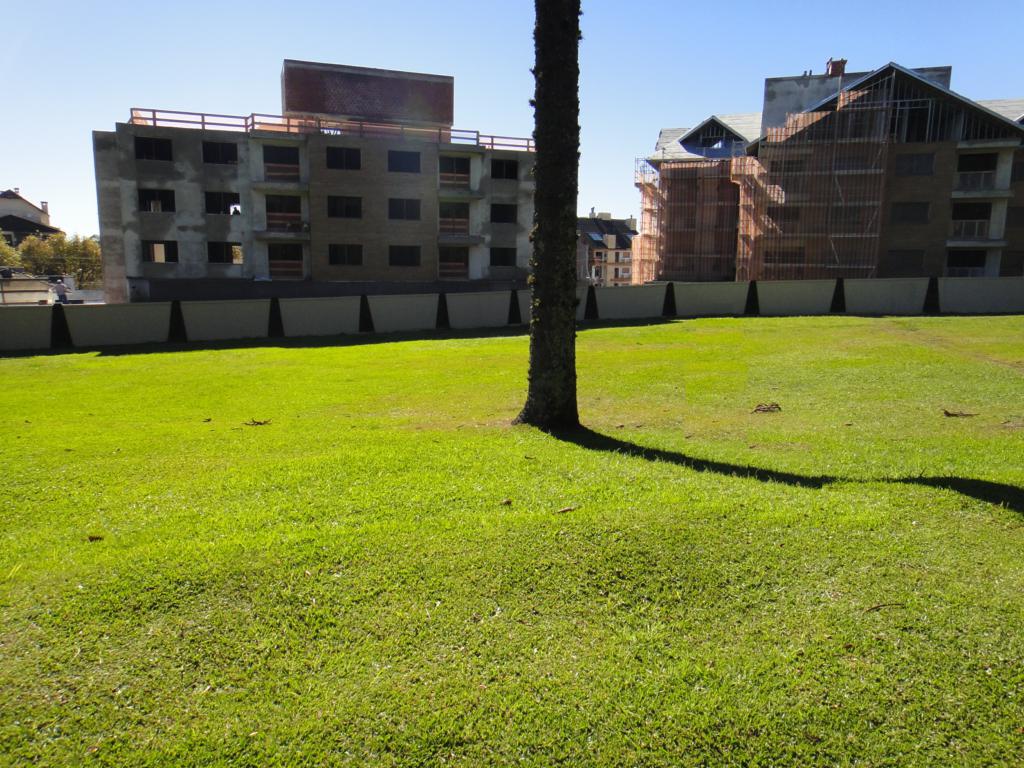 Terreno com 644m² no bairro Altos Pinheiros em Canela para Comprar