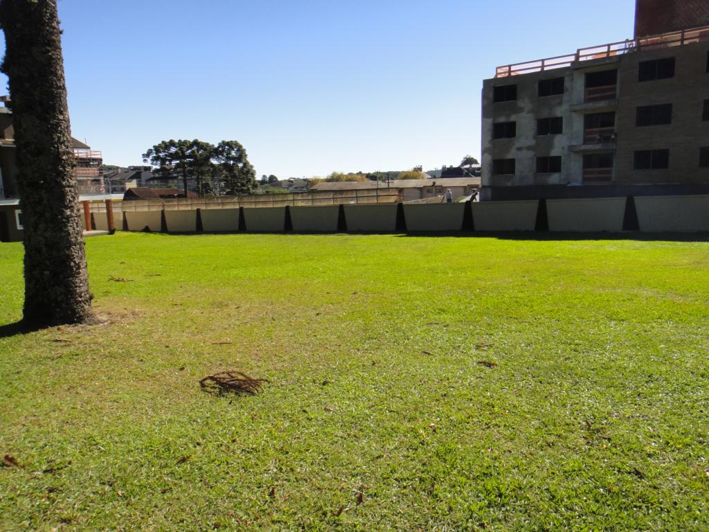Terreno com 644m² no bairro Altos Pinheiros em Canela para Comprar