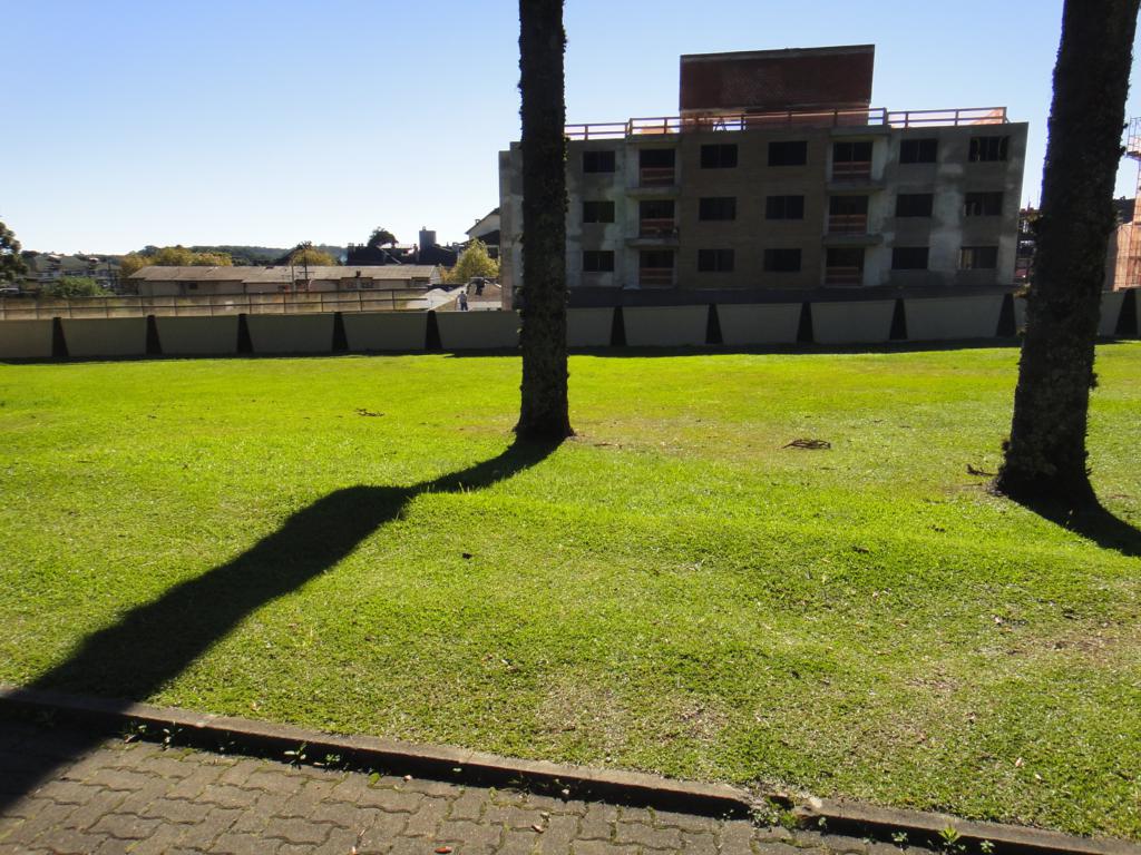 Terreno com 644m² no bairro Altos Pinheiros em Canela para Comprar