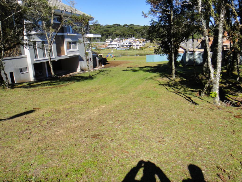 Terreno com 795m² no bairro Altos Pinheiros em Canela para Comprar