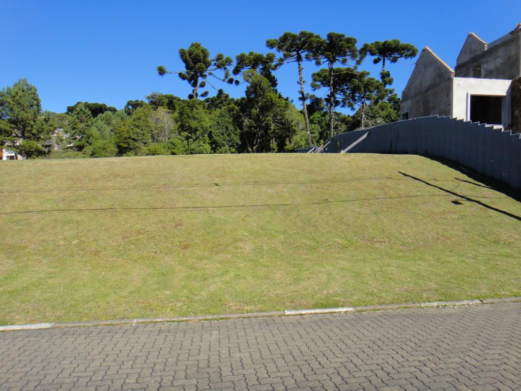 Terreno com 900m² no bairro Altos Pinheiros em Canela para Comprar
