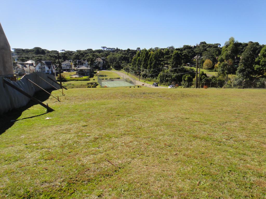 Terreno com 900m² no bairro Altos Pinheiros em Canela para Comprar