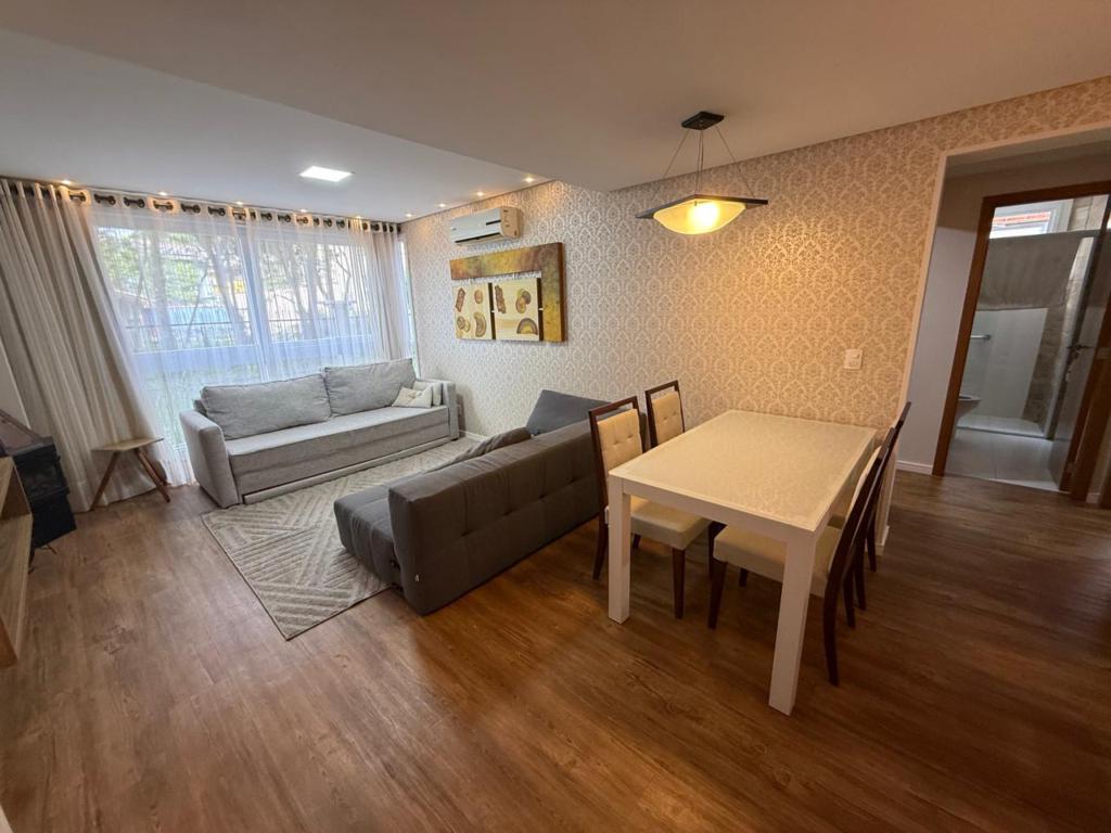 Apartamento 02 Dorm. com 68m² no bairro Avenida Central em Gramado para Comprar