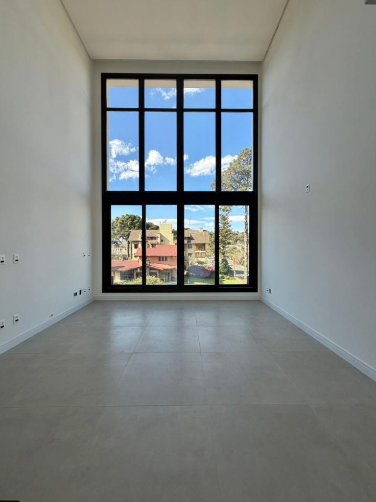 Apartamento 03 Dorm. com 146m² no bairro Planalto em Gramado para Comprar