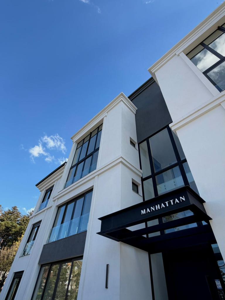Apartamento 03 Dorm. com 146m² no bairro Planalto em Gramado para Comprar