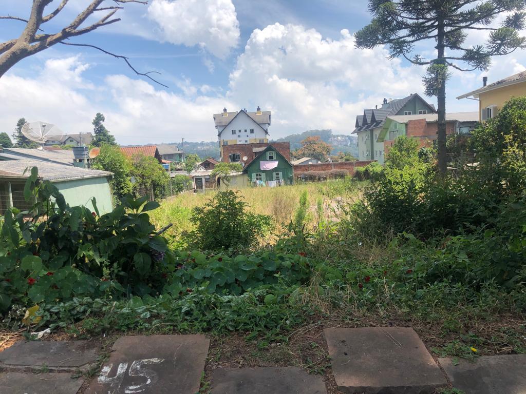 Terreno com 1094m² no bairro Floresta em Gramado para Comprar