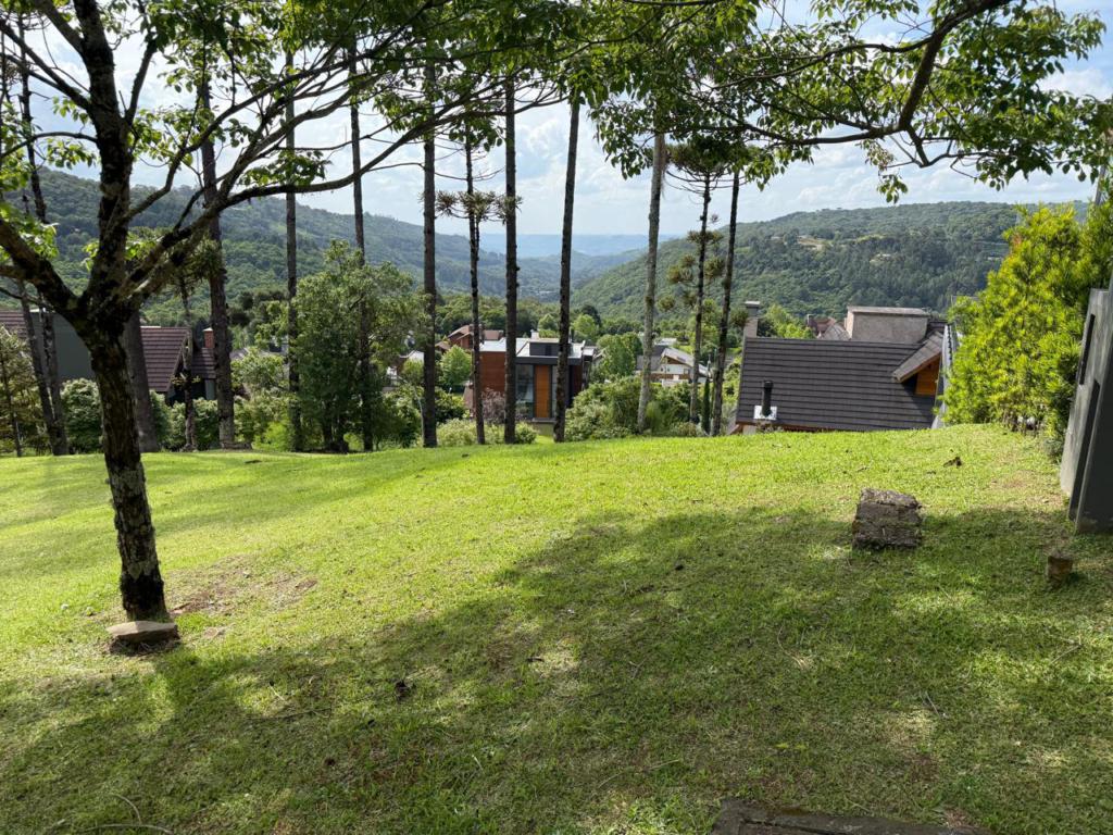Terreno com 707m² no bairro Alphaville em Gramado para Comprar