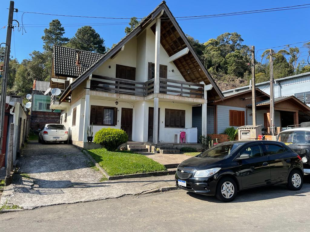 Casa 03 Dorm. com 180m² no bairro Casagrande em Gramado para Comprar