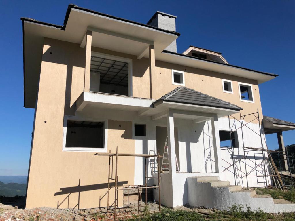 Casa 05 Dorm. com 480m² no bairro Serra Grande em Gramado para Comprar