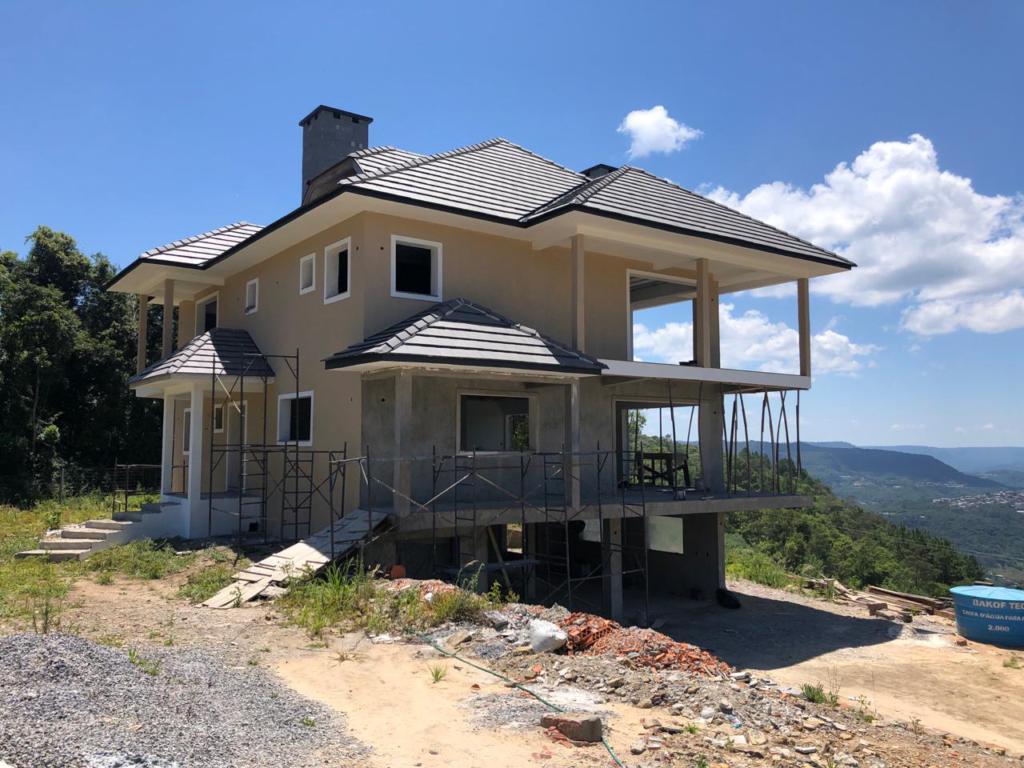 Casa 05 Dorm. com 480m² no bairro Serra Grande em Gramado para Comprar