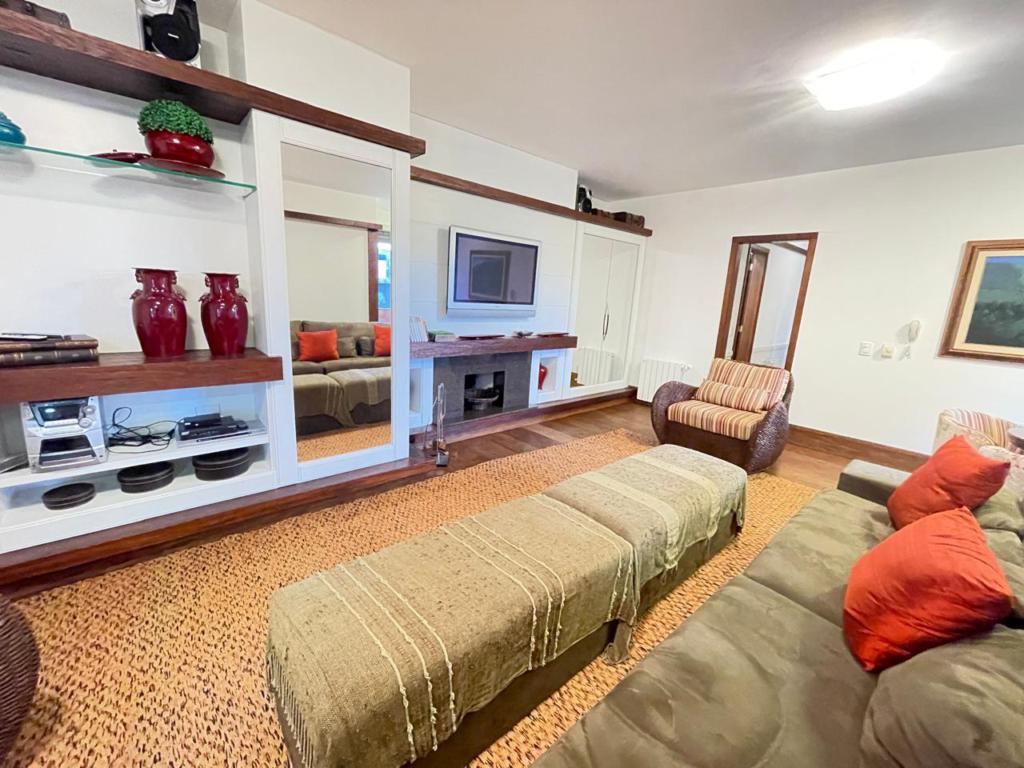 Apartamento 05 Dorm. com 176m² no bairro Centro em Gramado para Comprar