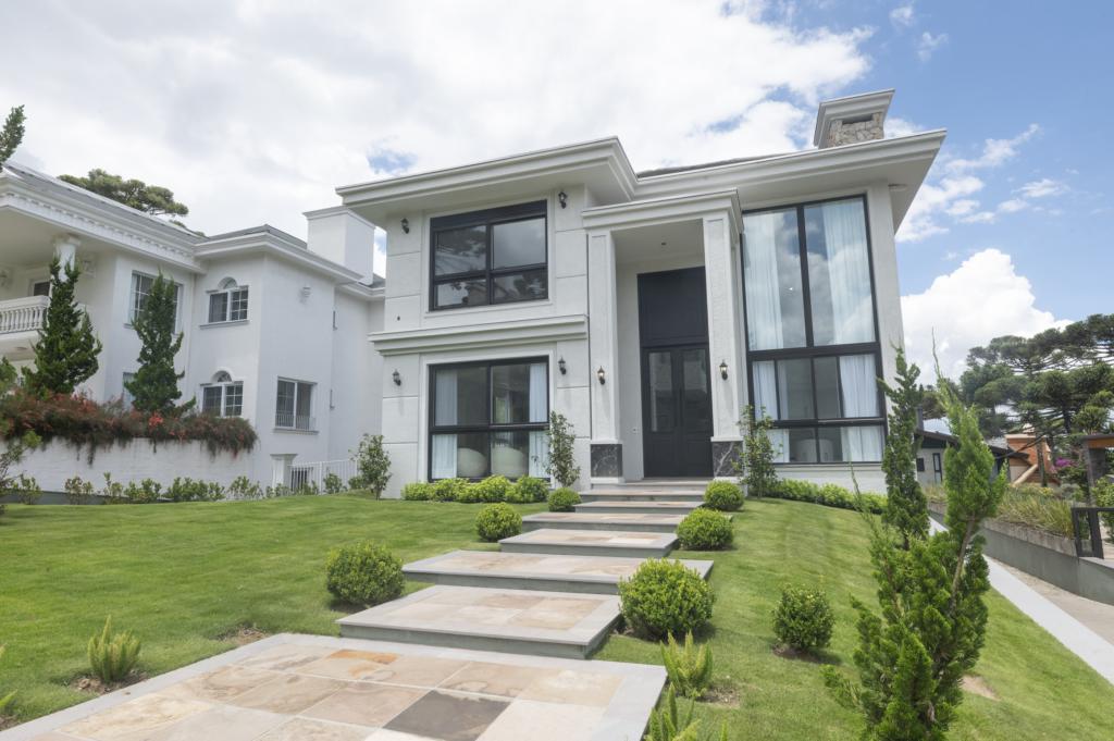 Casa 06 Dorm. com 397m² no bairro Aspen Mountain em Gramado para Comprar