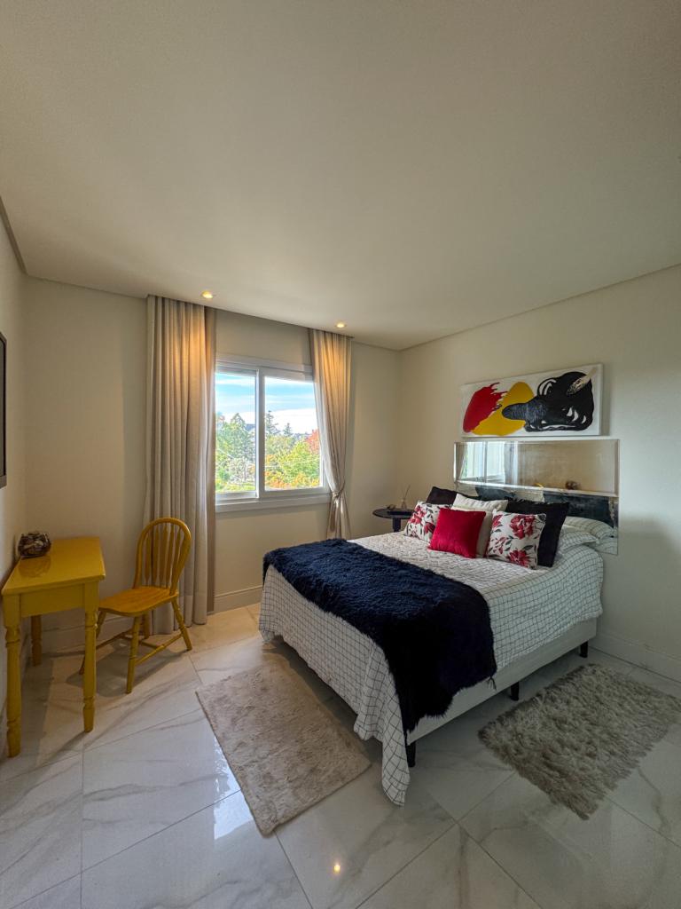 Apartamento 02 Dorm. com 105m² no bairro Centro em Gramado para Comprar