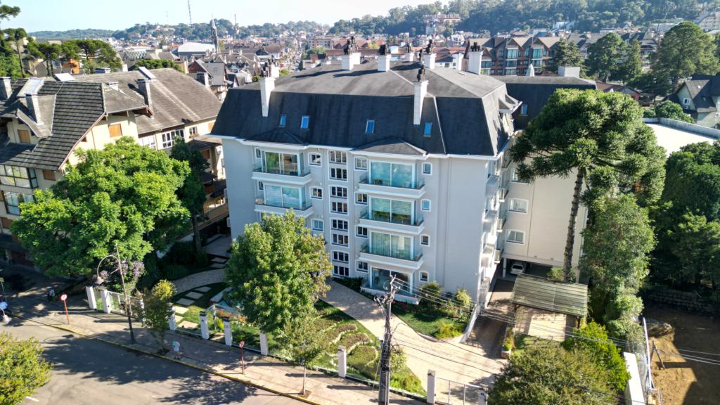 Apartamento 02 Dorm. com 105m² no bairro Centro em Gramado para Comprar