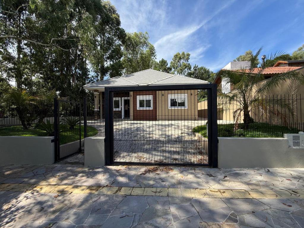 Casa 03 Dorm. com 117m² no bairro Carniel em Gramado para Comprar