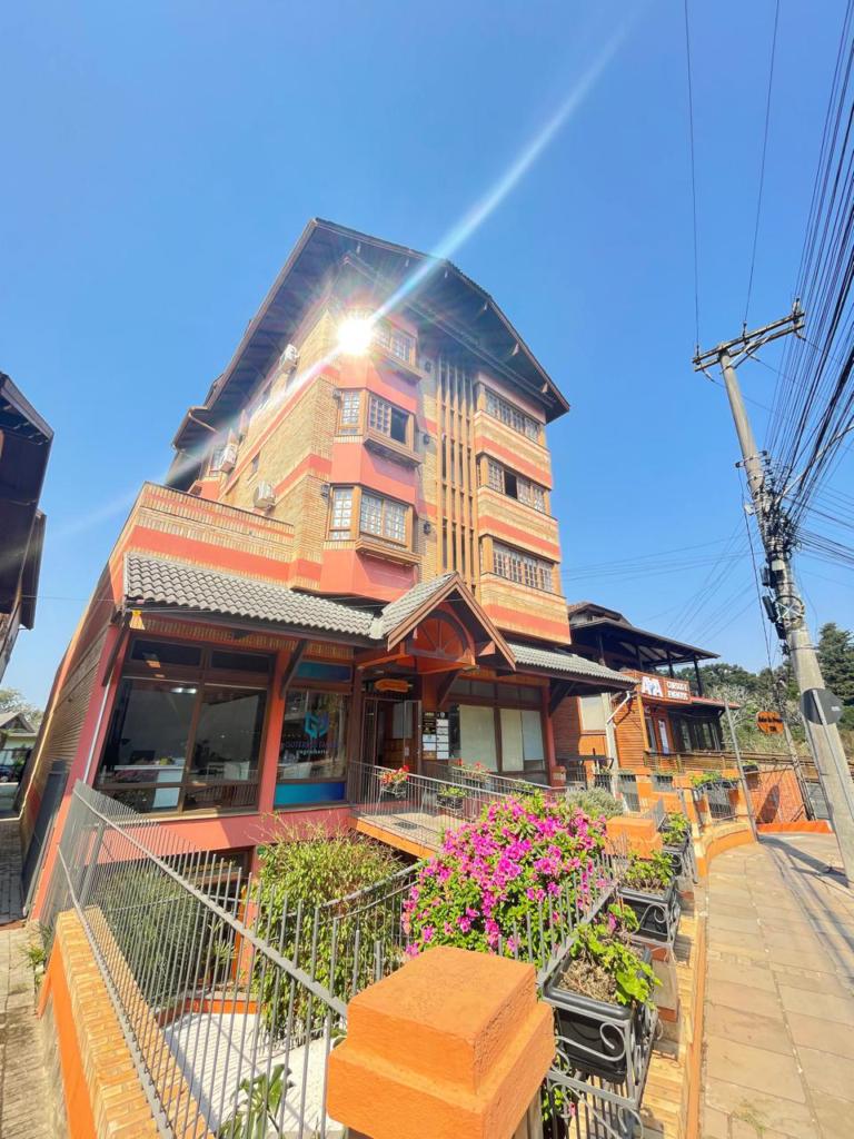 Sala com 42m² no bairro Centro em Gramado para Comprar