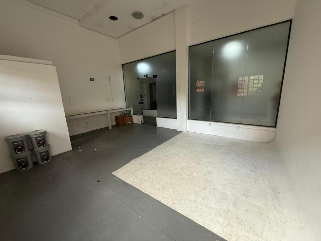 Sala com 42m² no bairro Centro em Gramado para Comprar