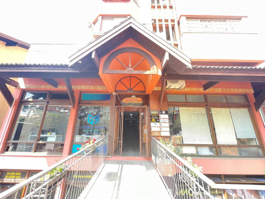 Sala com 42m² no bairro Centro em Gramado para Comprar