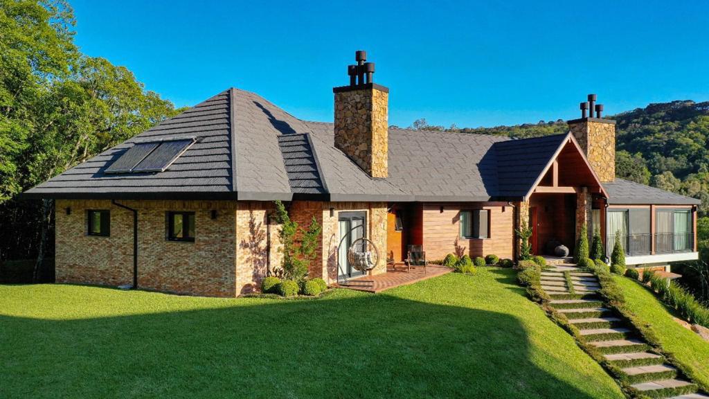 Casa 03 Dorm. com 534m² no bairro Aspen Mountain em Gramado para Comprar