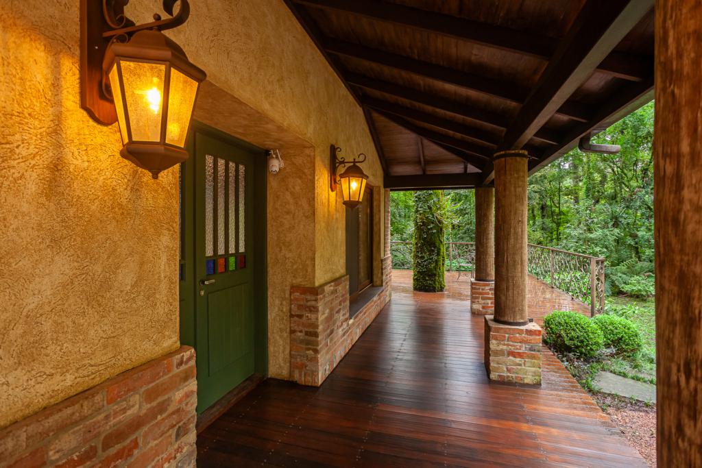 Casa 03 Dorm. com 245m² no bairro O Bosque em Gramado para Comprar