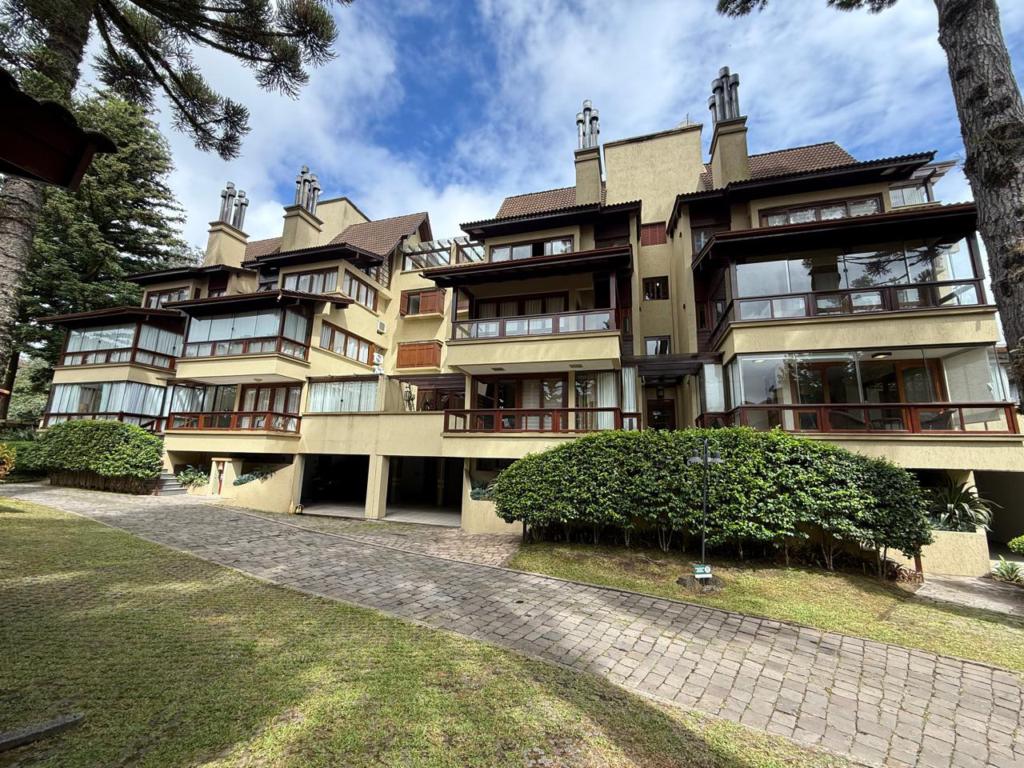 Apartamento 03 Dorm. com 88m² no bairro Bavaria em Gramado para Comprar