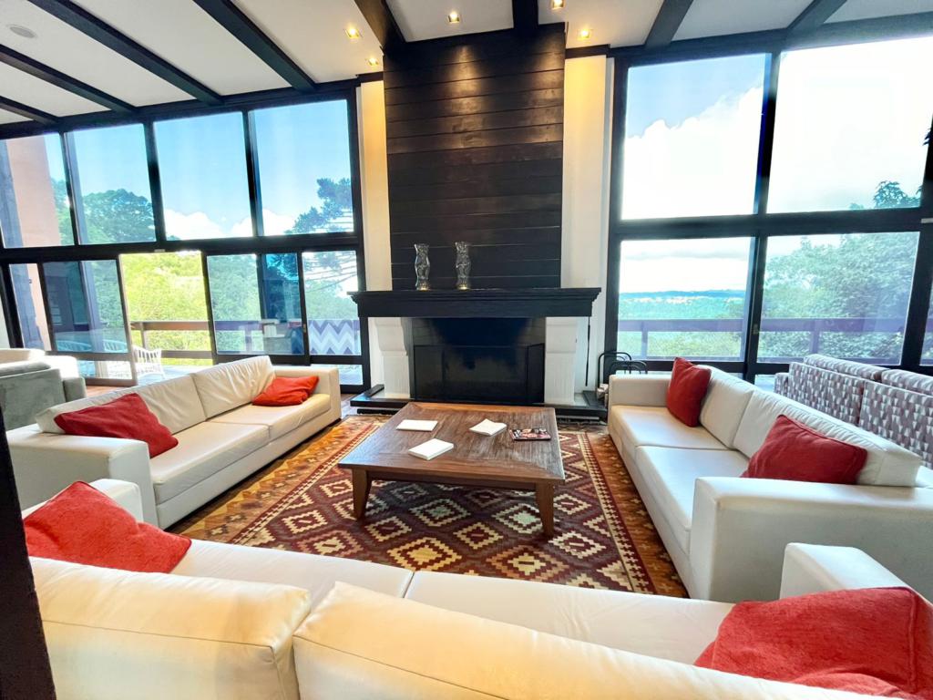 Apartamento 02 Dorm. com 89m² no bairro Parque Das Orquideas em Gramado para Comprar