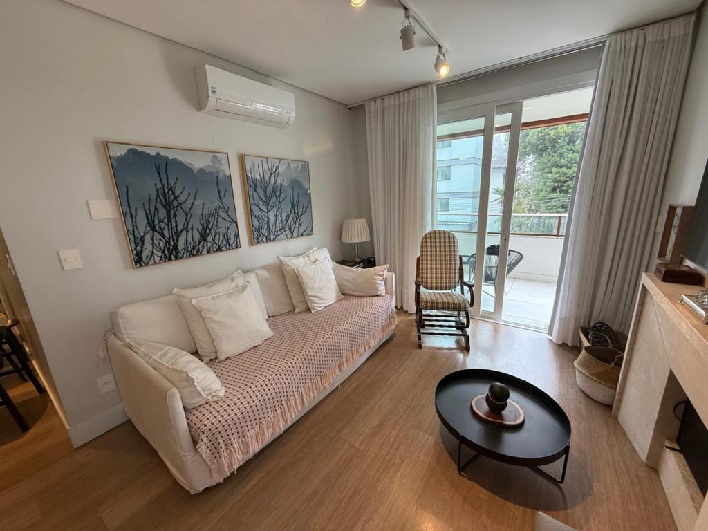 Apartamento 02 Dorm. com 98m² no bairro Centro em Gramado para Comprar