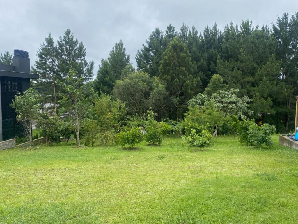 Terreno com 666m² no bairro Morada Da Serra em Gramado para Comprar