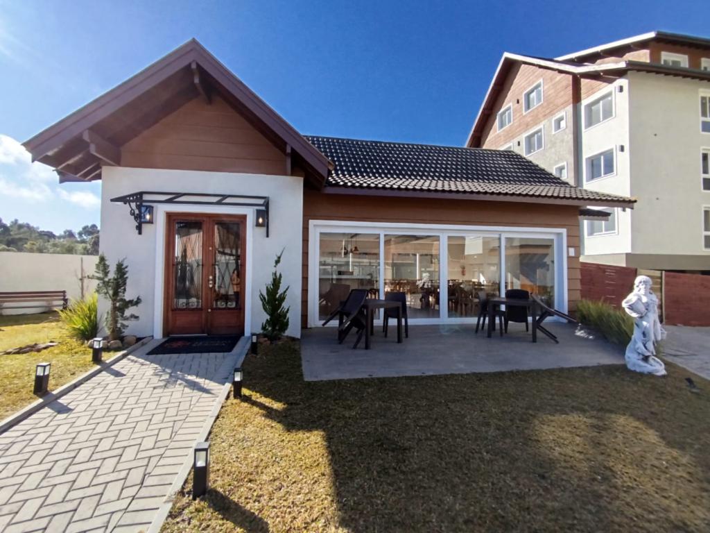 Apartamento 02 Dorm. com 59m² no bairro Sao Lucas em Canela para Comprar
