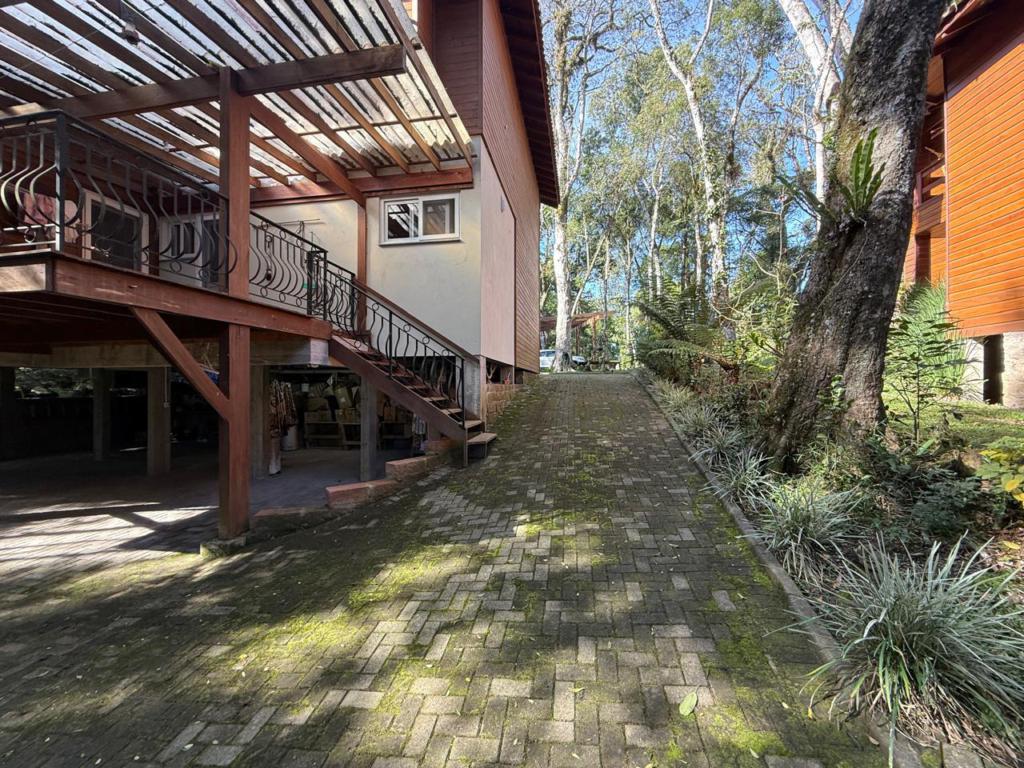 Casa 03 Dorm. com 342m² no bairro O Bosque em Gramado para Comprar