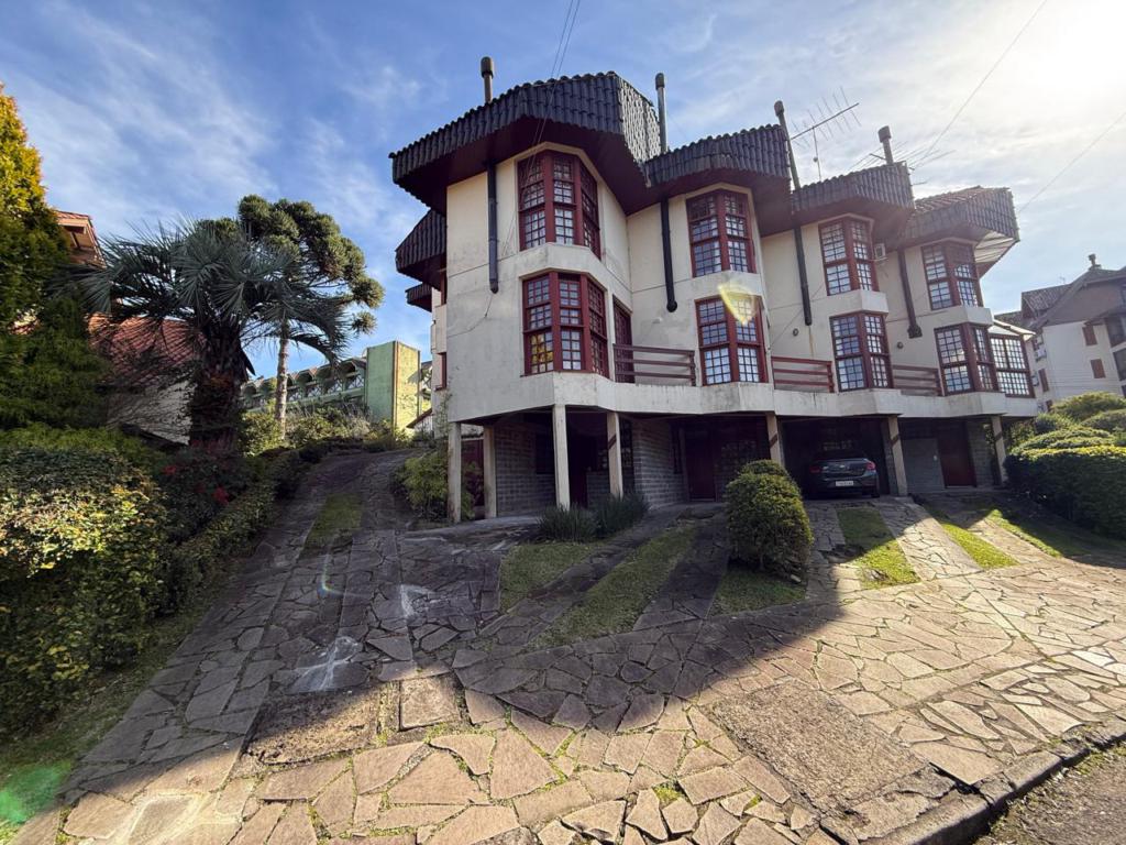 Apartamento 03 Dorm. com 89m² no bairro Bela Vista em Gramado para Comprar