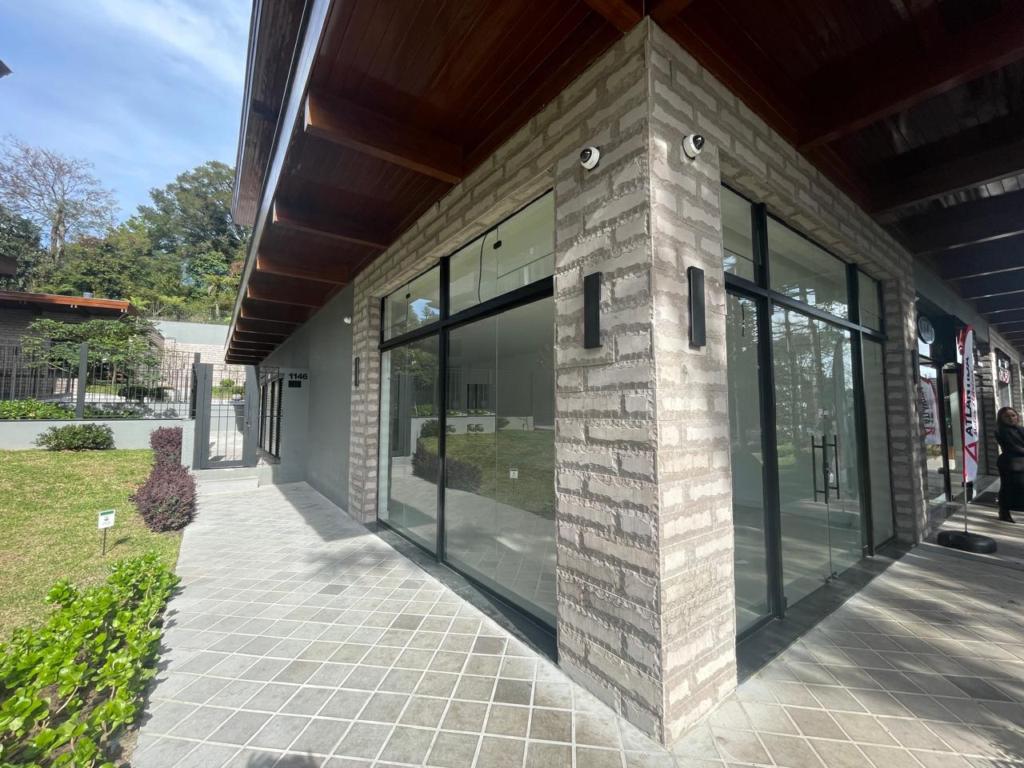Loja com 83m² no bairro Planalto em Gramado para Comprar
