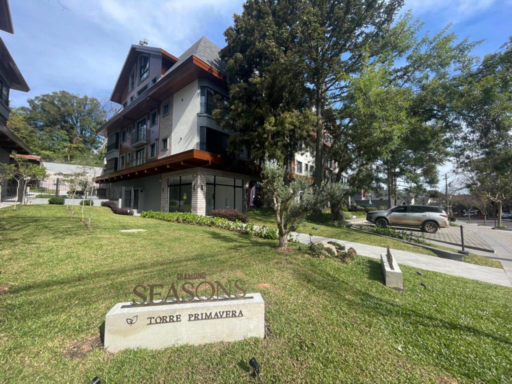 Loja com 83m² no bairro Planalto em Gramado para Comprar