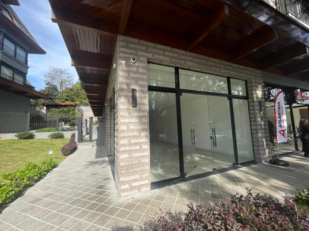 Loja com 83m² no bairro Planalto em Gramado para Comprar