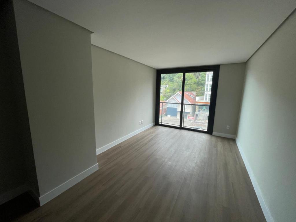 Apartamento 02 Dorm. com 81m² no bairro Floresta em Gramado para Comprar