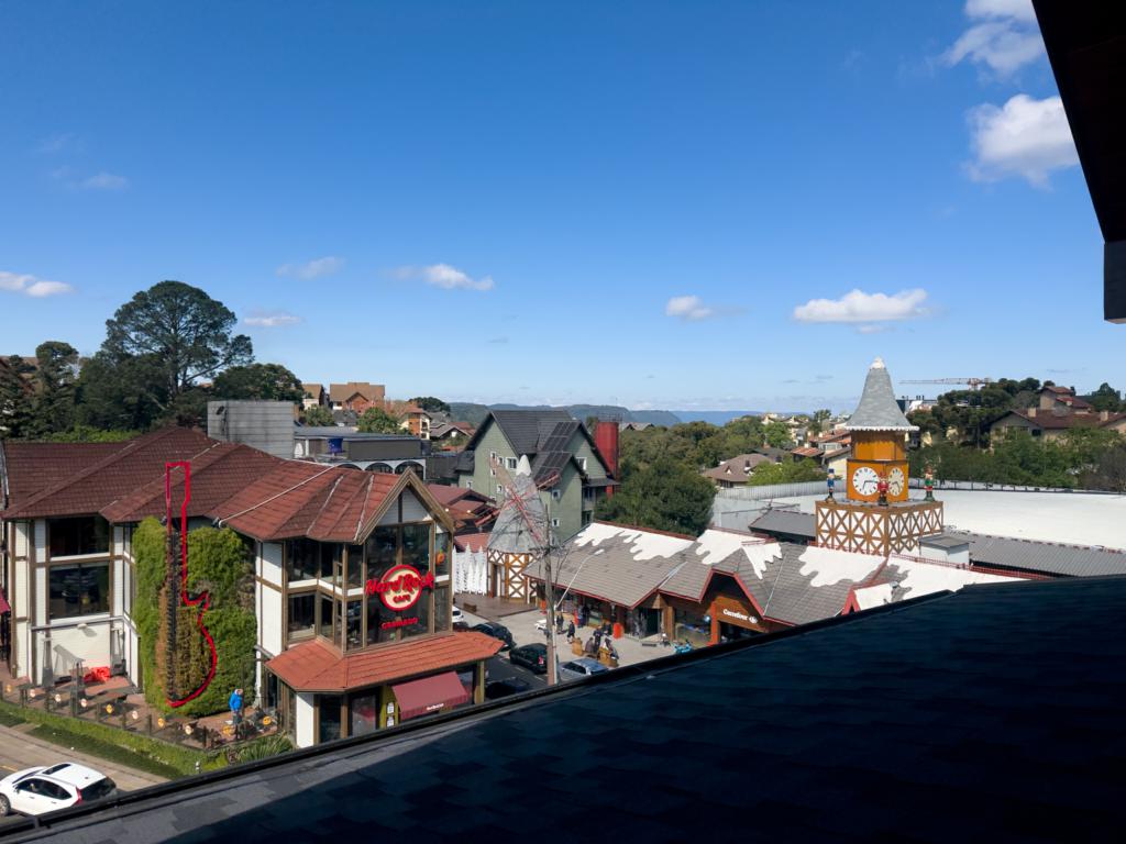 Apartamento 03 Dorm. com 182m² no bairro Centro em Gramado para Comprar